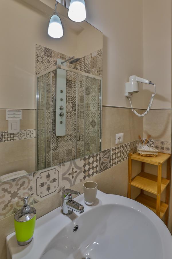 Bed and Breakfast Residenza Eleonora Salerno Exterior foto