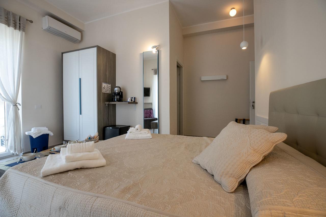 Bed and Breakfast Residenza Eleonora Salerno Exterior foto