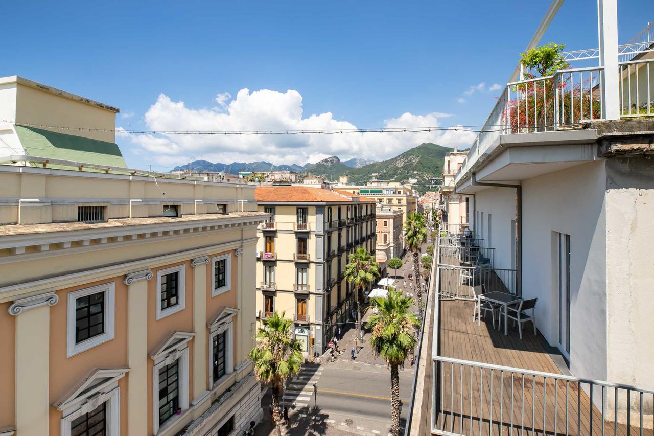 Bed and Breakfast Residenza Eleonora Salerno Exterior foto