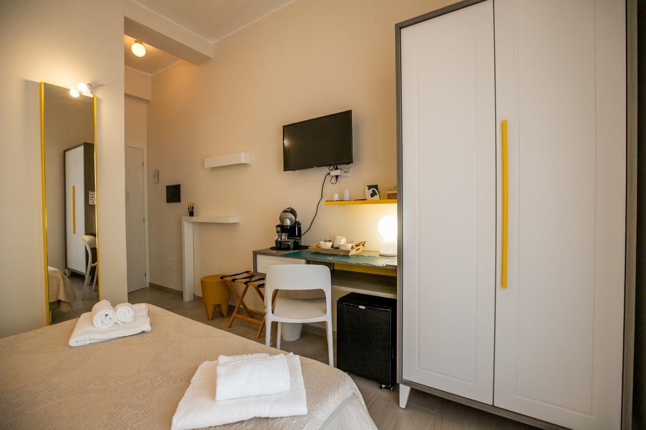 Bed and Breakfast Residenza Eleonora Salerno Exterior foto