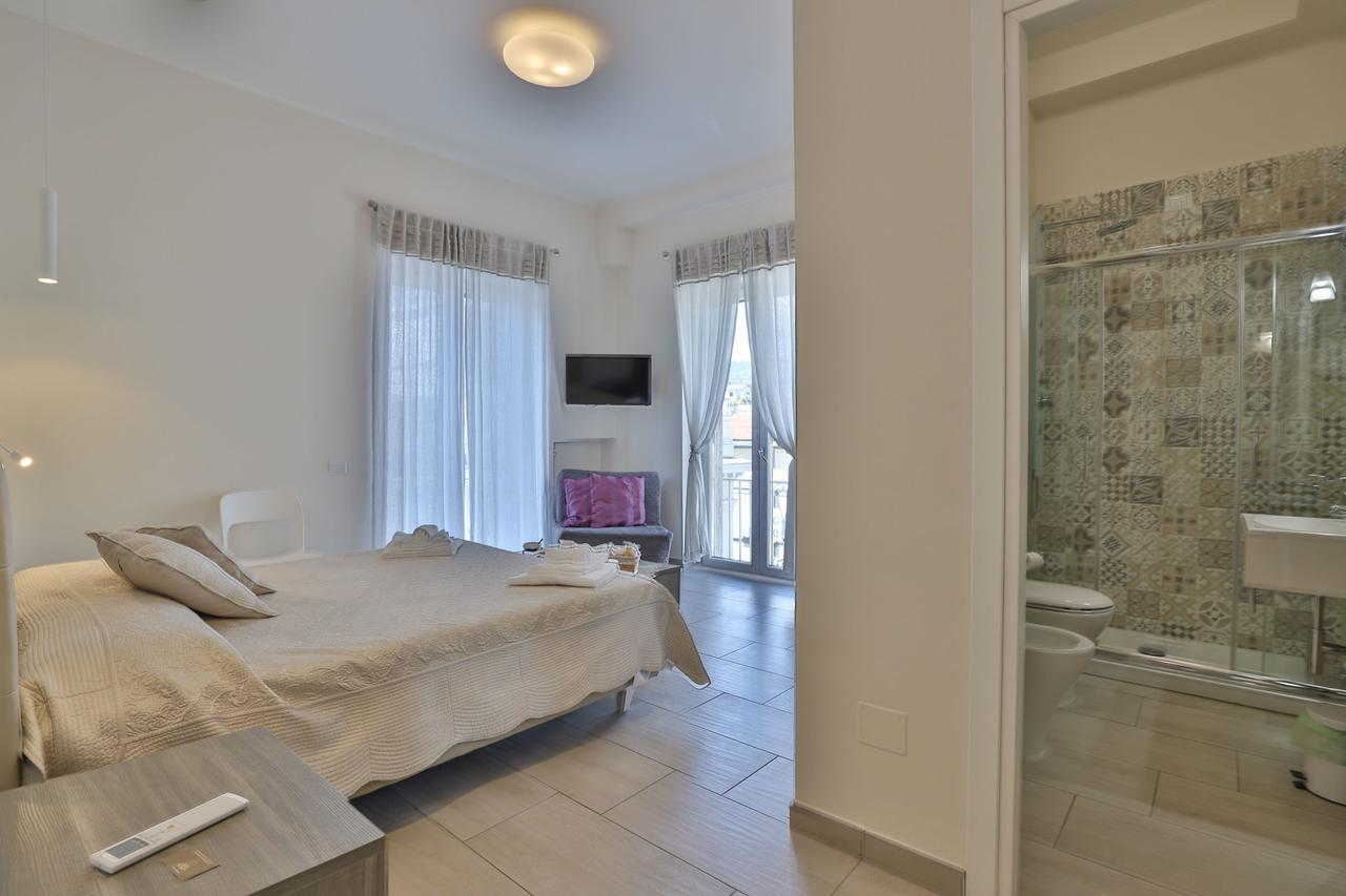 Bed and Breakfast Residenza Eleonora Salerno Exterior foto